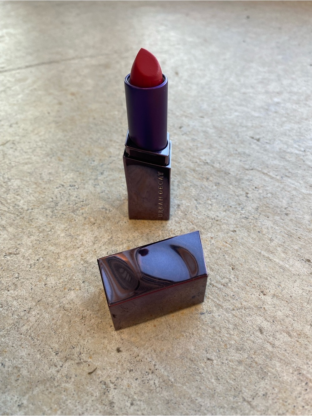 Urban Decay Vice Lipstick in Mega Matte (714)